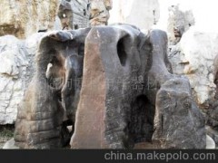 大量低价批发太湖园林石/草坪石/本地出产造型好